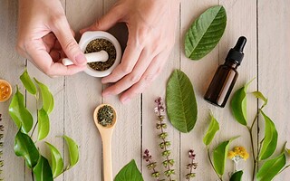 Règles douloureuses : 5 remèdes naturels testés