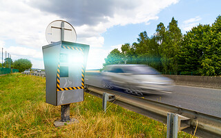 Une Opel Astra flashée à 696 km / h