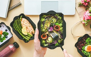 Télétravail : recettes et astuces pour bien manger sans perdre de temps
