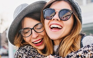 Les signes astro les plus compatibles amicalement