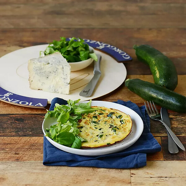 La recette de l'omelette aux courgettes et au Gorgonzola AOP !