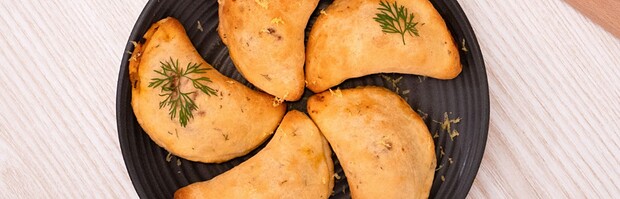 Mini chaussons à la tomate, au saumon et à l'aneth !