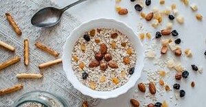 Selon la façon dont ils sont cuisinés, les flocons d’avoine peuvent être de faux alliés minceur