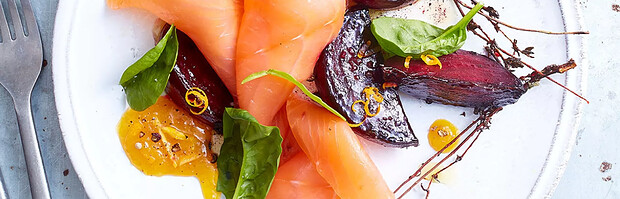 Saumon fumé Labeyrie©, betteraves glacées au miel et au thym et compotée de mandarines !