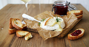 Camembert en boîte au barbecue